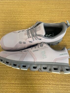 On Cloud 6 Waterproof Women’s Sneakers  in Allow /Wolf in  Colorway